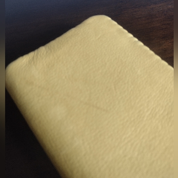 Leather Hand beaded Floral Wallet - Picture 7 of 7